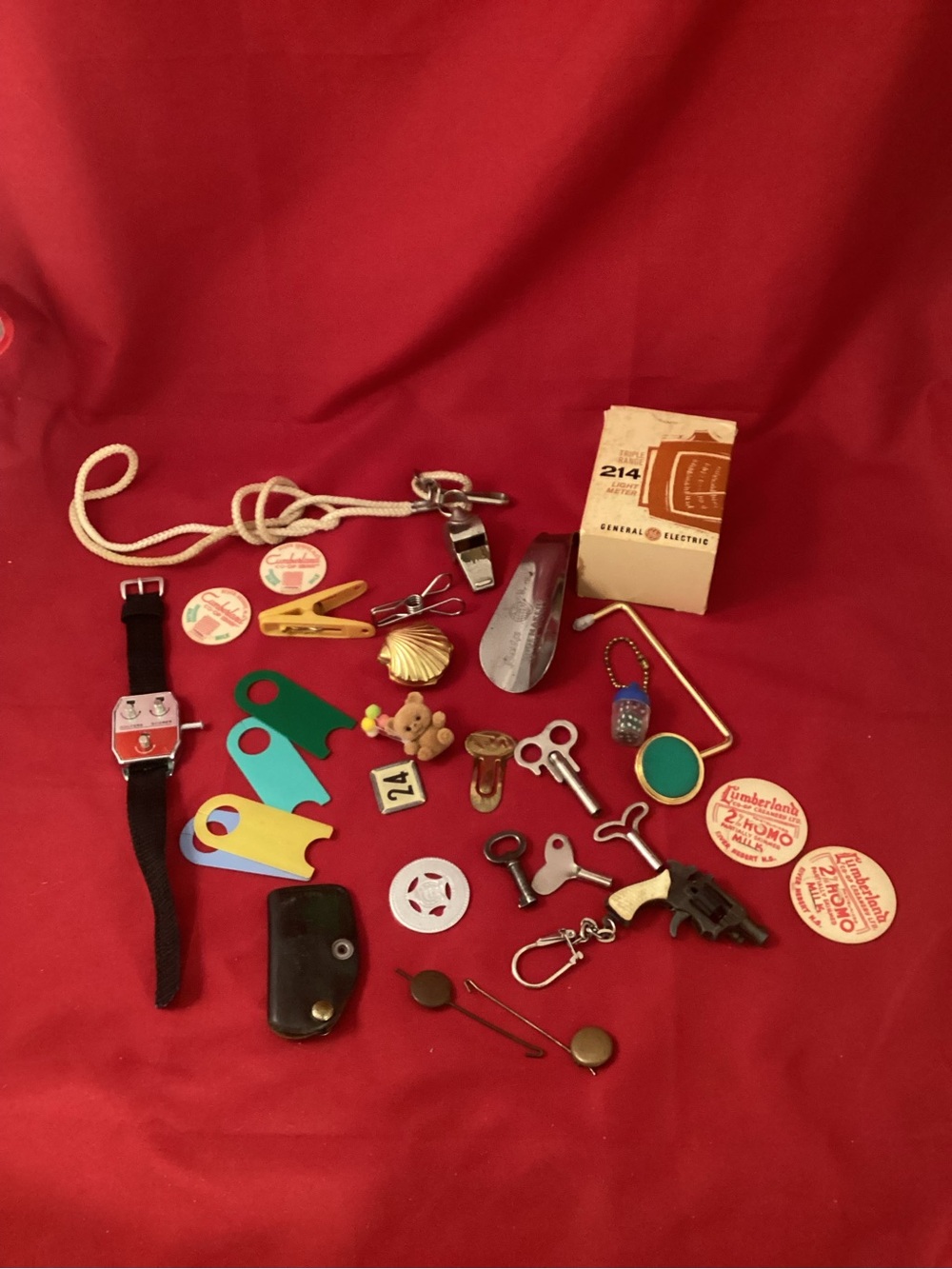 Multiples Assorted Key & Tag Lot in Red, Green, Yellow, Blue